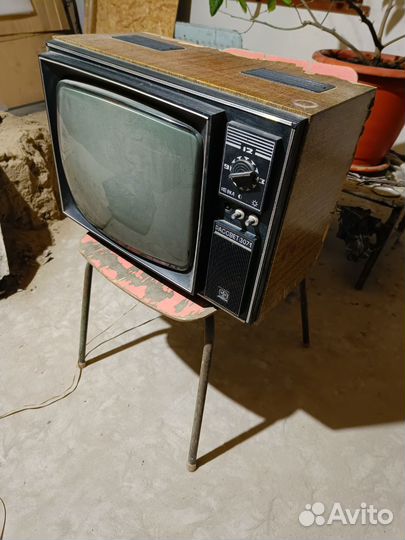 Телевизор Рассвет 307-1
