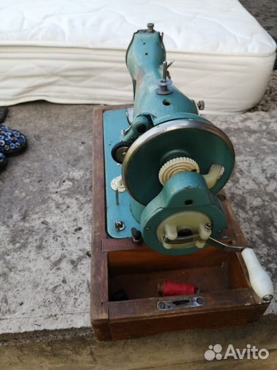 Швейная машинка