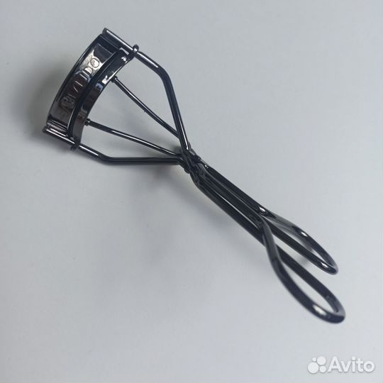 Shiseido щипцы для завивки ресниц