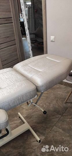 Косметологическая кушетка