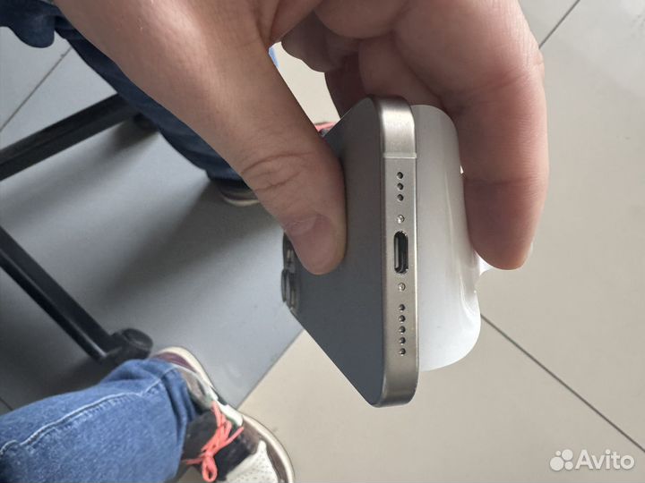 iPhone 15 Pro, 256 ГБ