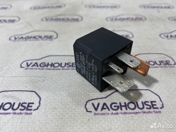 Реле Porsche Cayenne 955 4.5 (4800) 2005