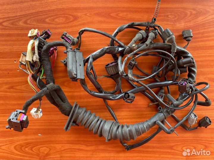 Проводов моторного отсека Vw Passat B5+ AVB