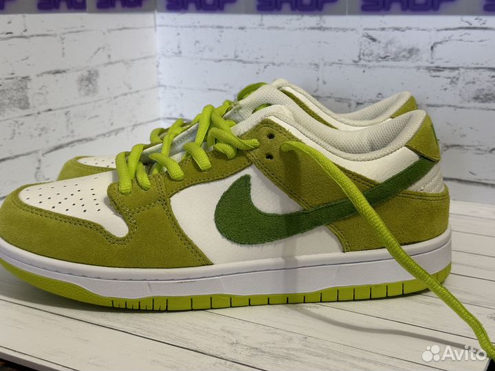 Nike SB Dunk Low Green Apple