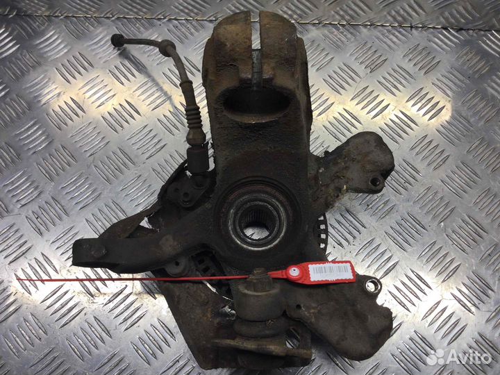 Ступица передняя левая Audi A3 AEH