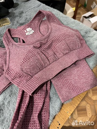 Спортивный костюм adidas