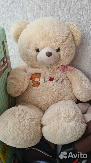 Плюшевый медведь