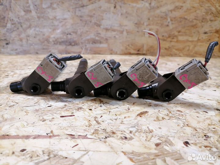 Форсунка дизельная Mazda CX-5 2.2 SH дизель