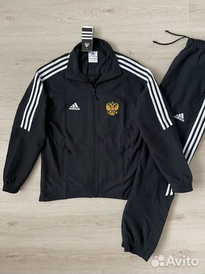 Спортивный костюм adidas сборной России
