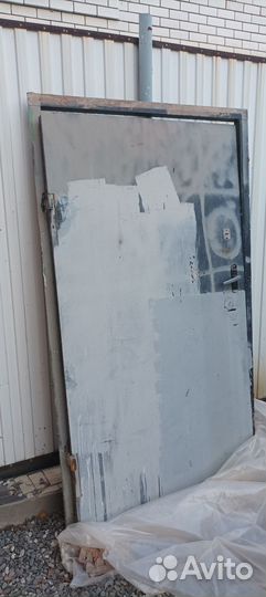 Дверь металлическая 90-190