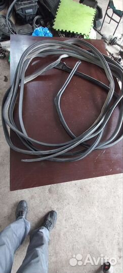 Резинки уплотнительные. Рено - лагуна 2