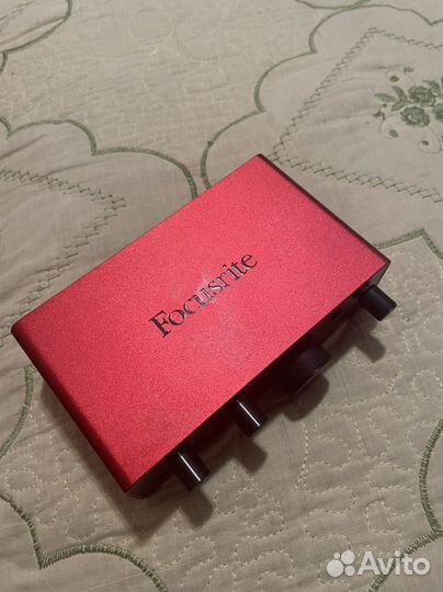 Звуковая карта Focusrite scarlett solo 4rd gen