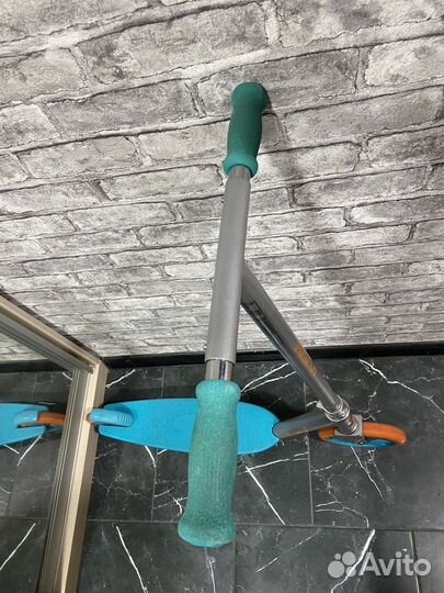 Самокат Berry Lux Razor