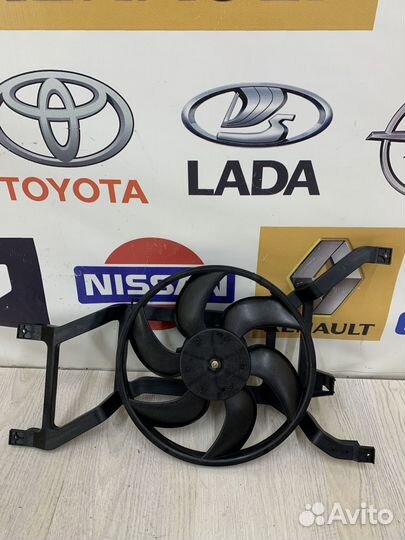 Вентилятор радиатора охлаждения двигателя диффузор