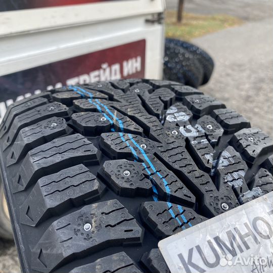 Kumho WinterCraft Ice Wi32 225/45 R17