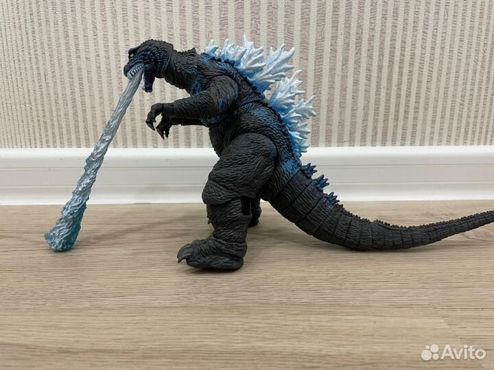 Фигурка Годзила ледяная