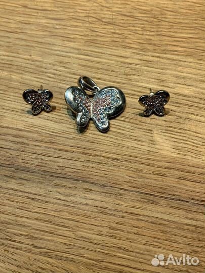 Сережки бабочки
