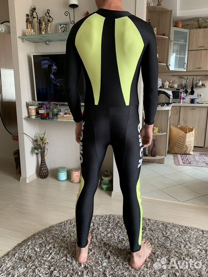 Конькобежный комбинезон