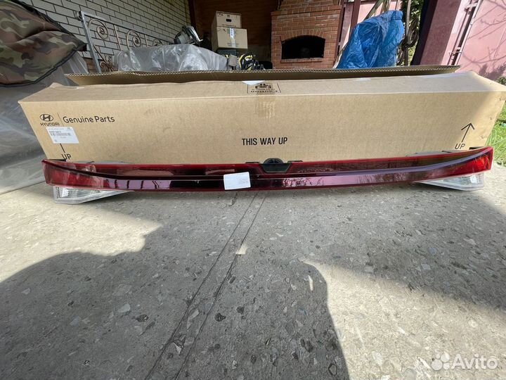 Фонарь крышки багажника Hyundai Elantra