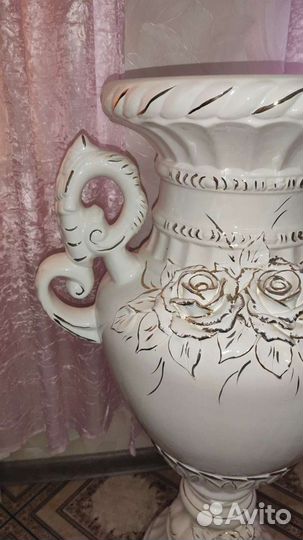 Напольная ваза