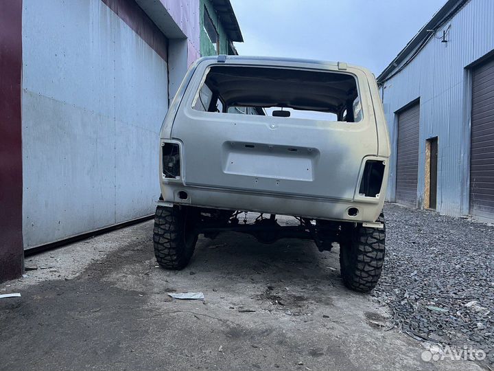 LADA 4x4 (Нива) 1.7 МТ, 2002, 50 000 км