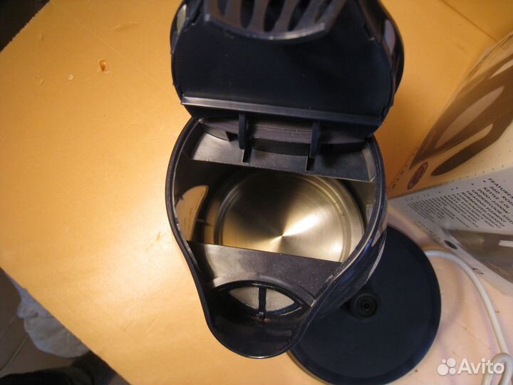 Чайник электрический Alpina SF 1810 2 л