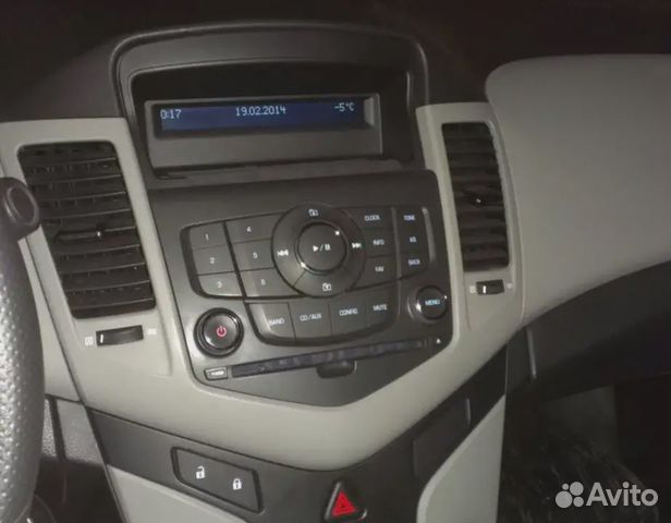 Штатная магнитола на Chevrolet Cruze