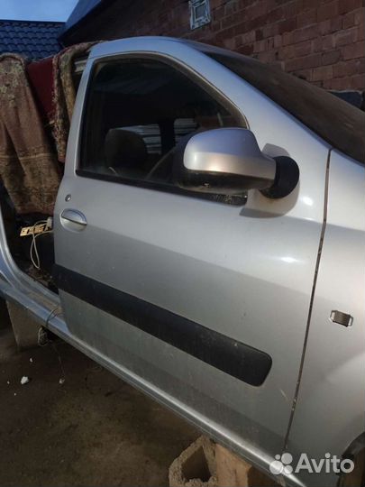 Дверь передняя правая LADA largus