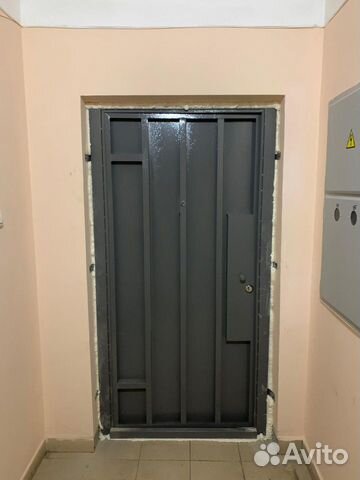 Металлическая дверь-перегородка на этаж объявление продам
