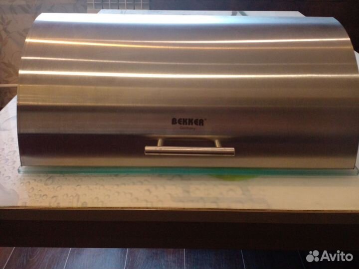 Хлебница Beeker