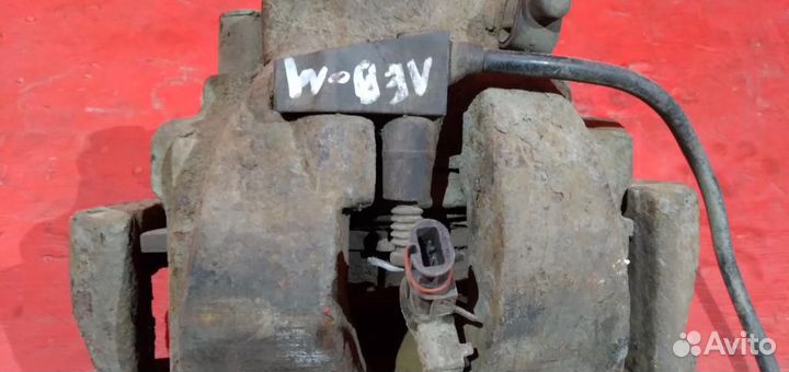 Мерседес Е-класс суппорт передний левый W 210