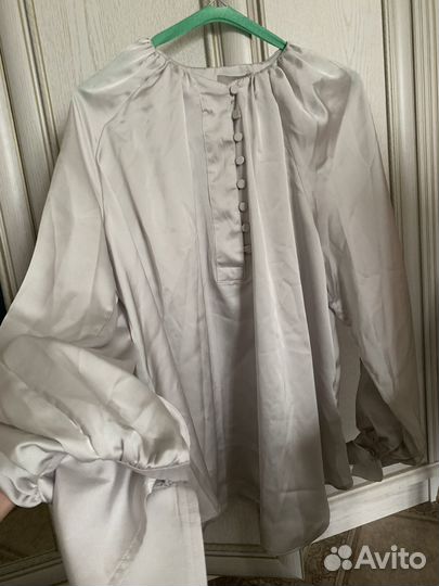 Блузка шелковая