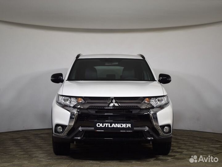 Mitsubishi Outlander 2.0 CVT, 2022