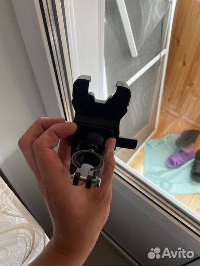 Держатель для телефона на руль