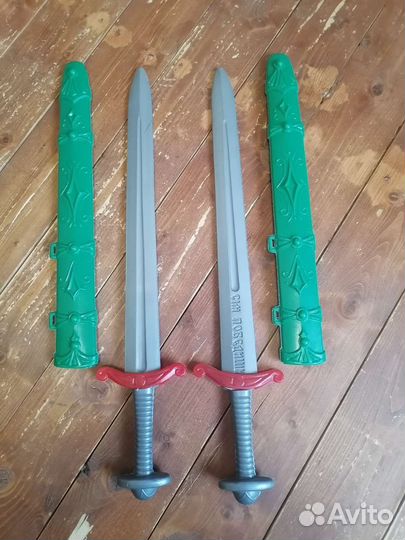 Игрушечный меч