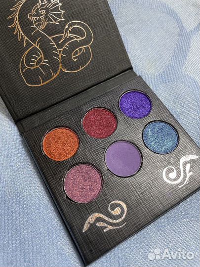 Палетка теней Неукротимый Лавовый Василиск