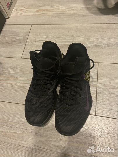 Кроссовки nike lebron