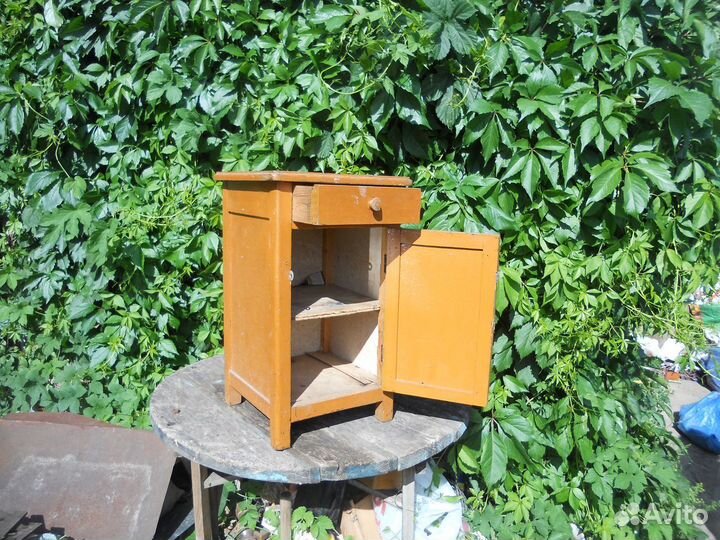 Тумбочка СССР только самовывоз без торга