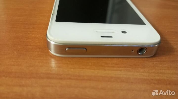 iPhone 4S, 8 ГБ