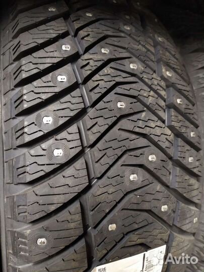 Yokohama Ice Guard IG65 215/60 R16