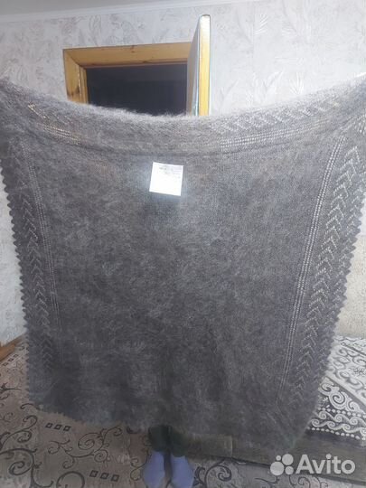 Пуховый платок шаль