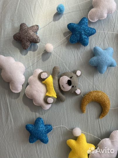 Мобиль с кронштейном и музыкальным блоком