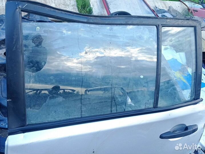 Дверь задняя левая Mitsubishi Pajero Sport 2