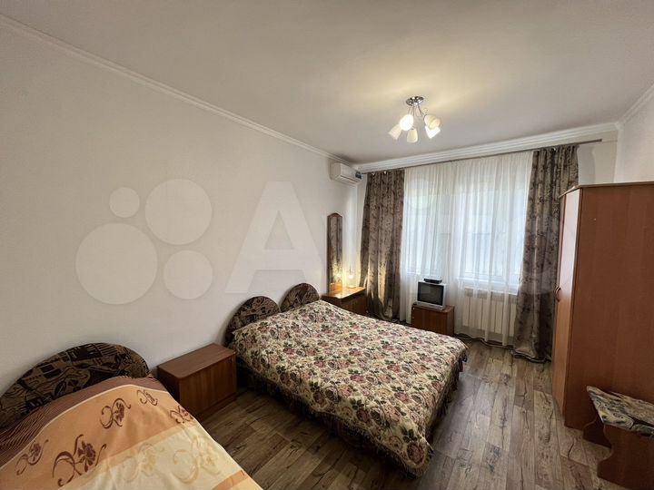 Комната 17 м² в 6-к., 2/2 эт.