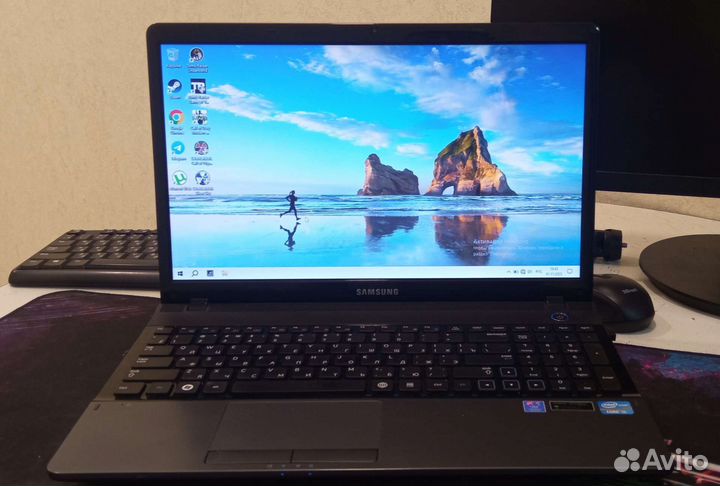 Ноутбук Samsung np300e5x 16G/SSD 128G/I5/GT 620m