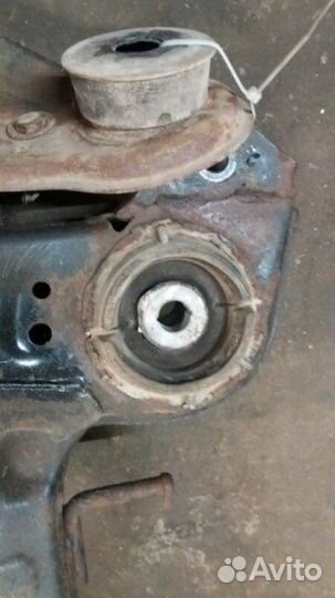 Балка передняя передняя Lexus Rx300 I 1mzfe 1999