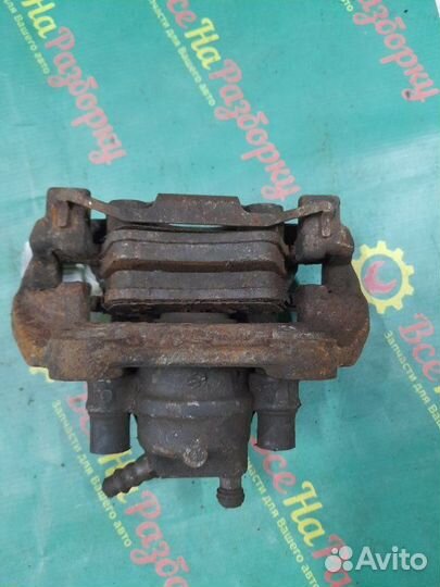 Суппорт задний левый Mercedes W211 седан 1.8 2006