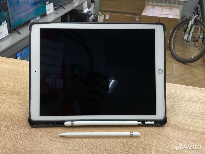 Нп27) Apple iPad Pro 12.9 (2017) 256Gb Wi-Fi+C