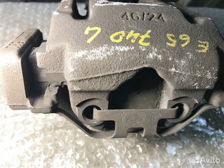 Суппорт тормозной задний левый Bmw 7-Series E65