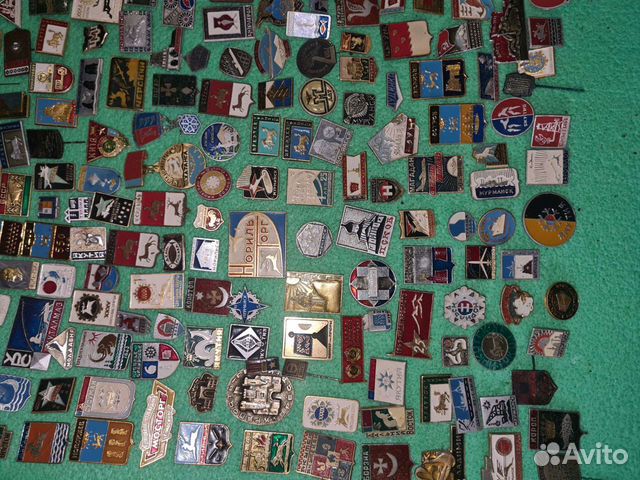 Коллекция значков север норильск магадан якутия объявление продам